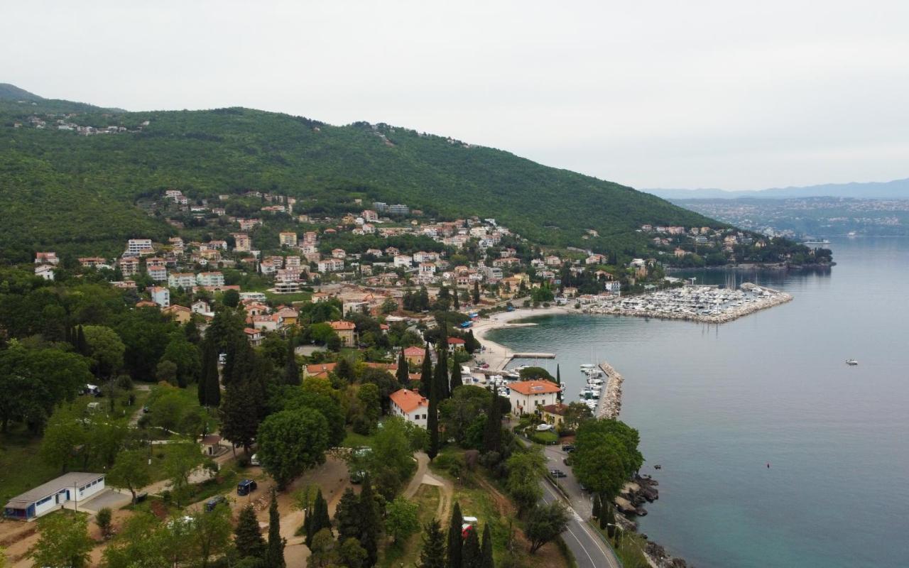 Seaview Apartment Lea Ічичі Екстер'єр фото
