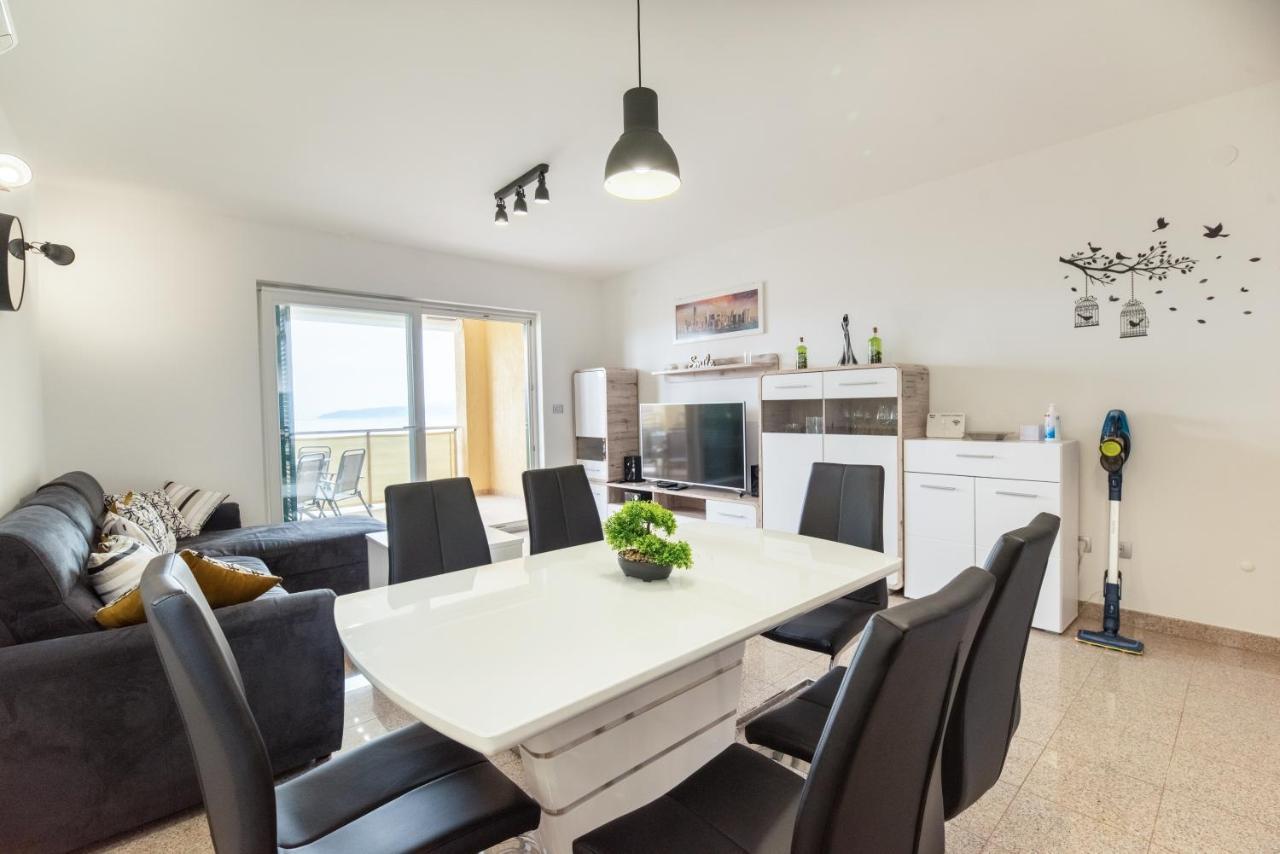 Seaview Apartment Lea Ічичі Екстер'єр фото